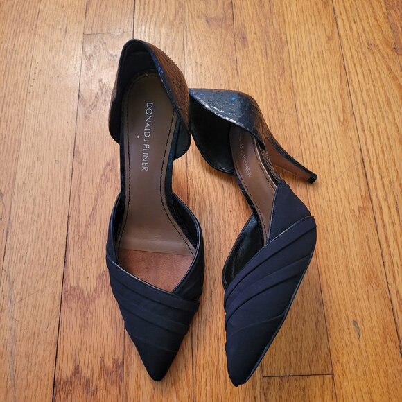 Donald J Pliner 7M Black Pointed Toe Pumps Heels D'Orsay TRYNA - Picture 1 of 8